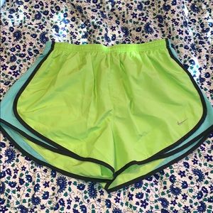 Nike shorts size large